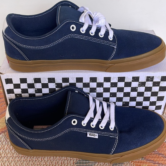 Vans Men’s Skate Chukka Low Dress Blues/Gum
VN0A4BX4FS1
Sneakers - Picture 3 of 16